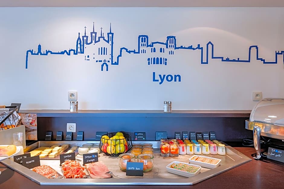 Kyriad Lyon Est - Saint Bonnet De Mure