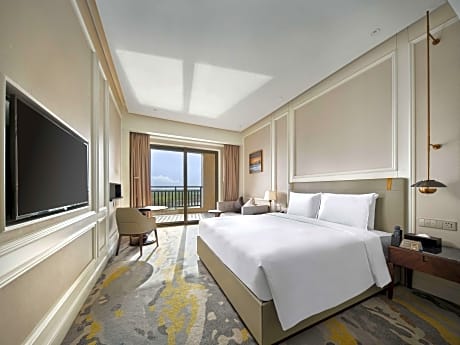 King Deluxe Room With Balcony