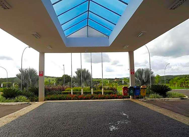 Lagoa Quente Flat Service -512B