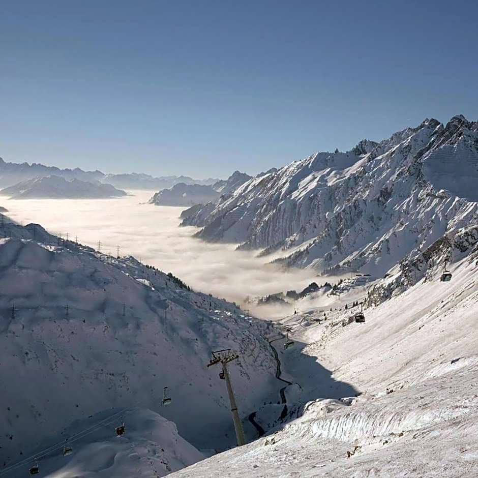 Hotel Ski Austria St.Christoph a.A.