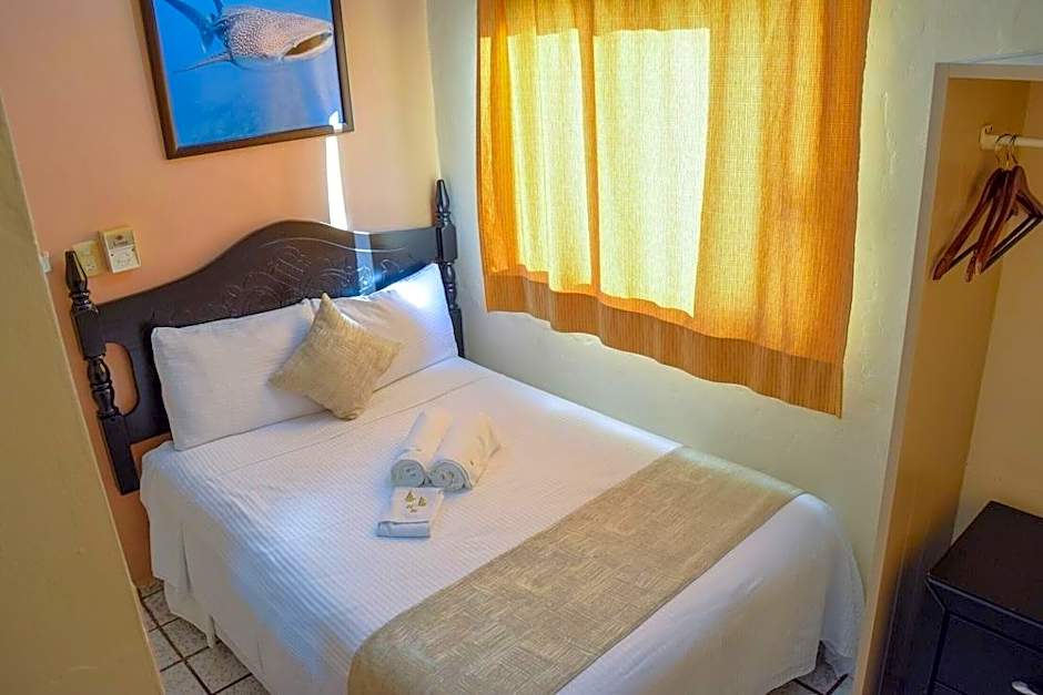Hotel Bucaneros