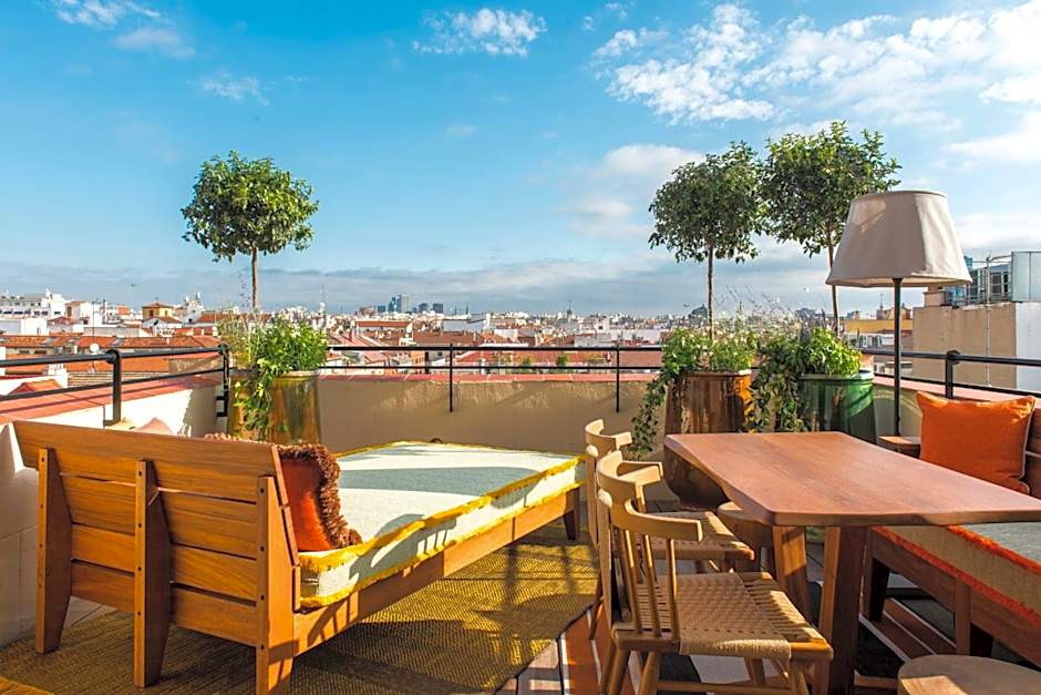 Brach Madrid - Evok Collection