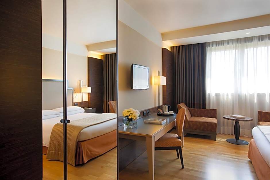Starhotels Grand Milan