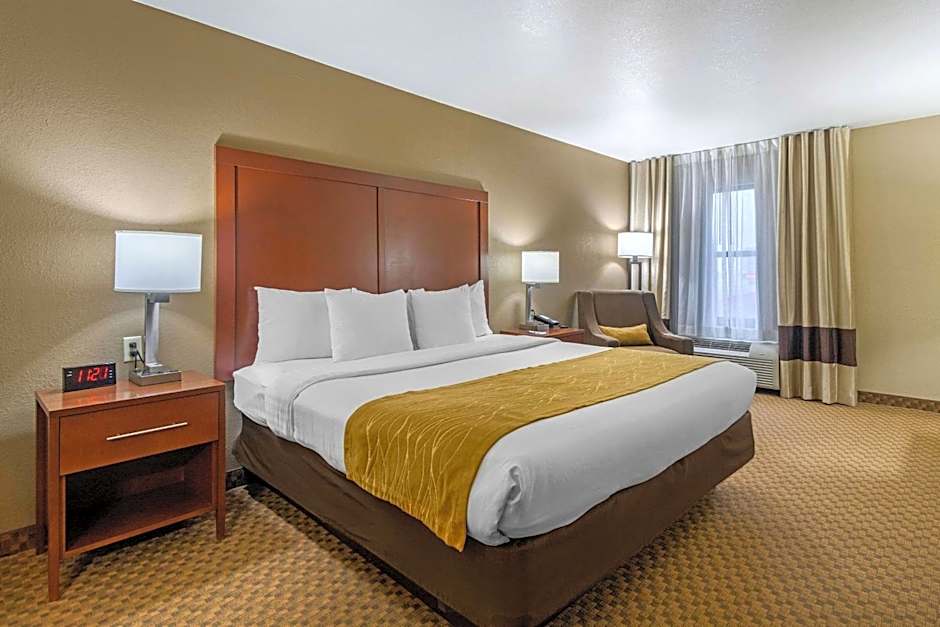 Comfort Inn & Suites Springfield I-44