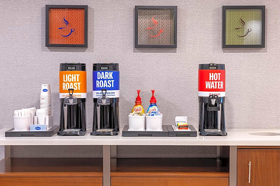 Hampton Inn By Hilton Commerce