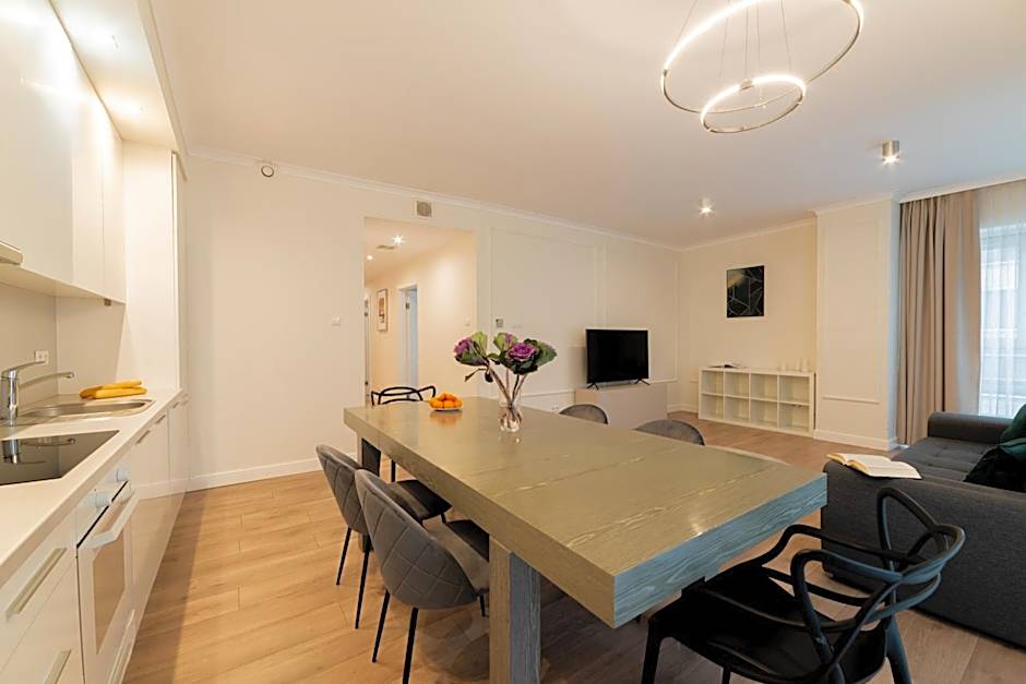 Platinum Towers E-Apartments