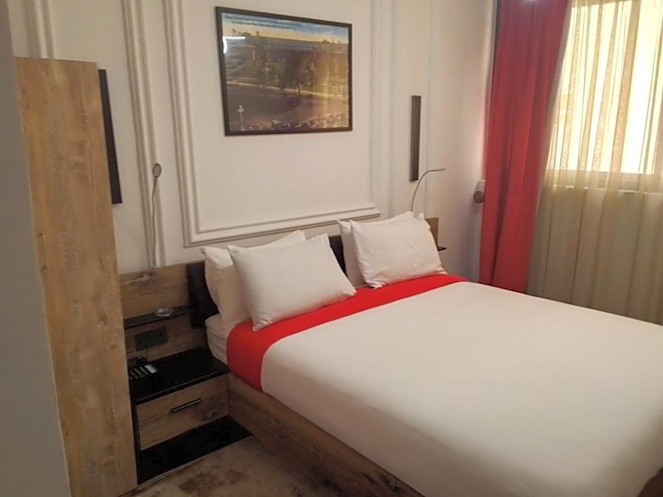 The Hotel Syracuse