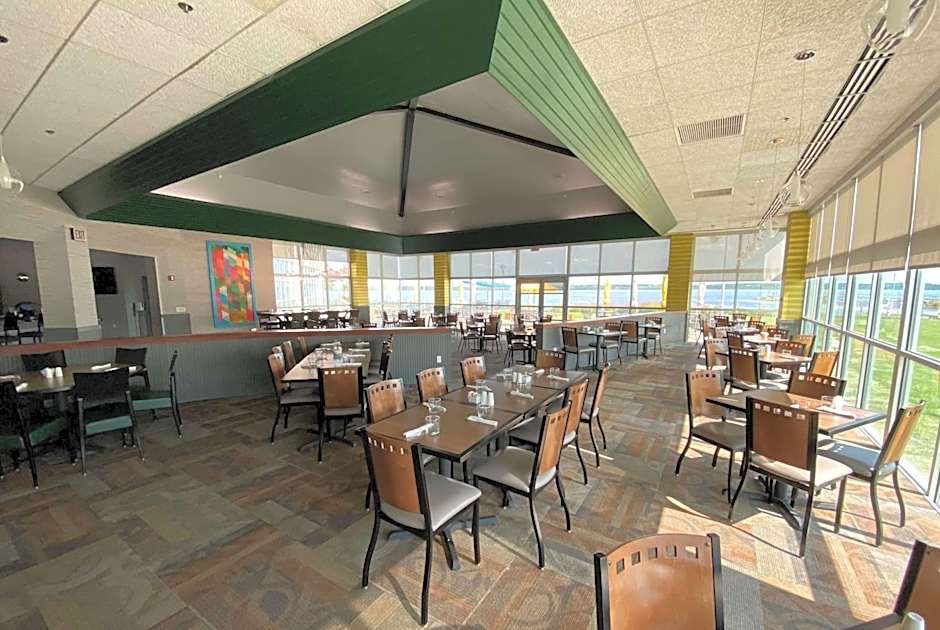 41 Lakefront Hotel, Trademark Collection by Wyndham