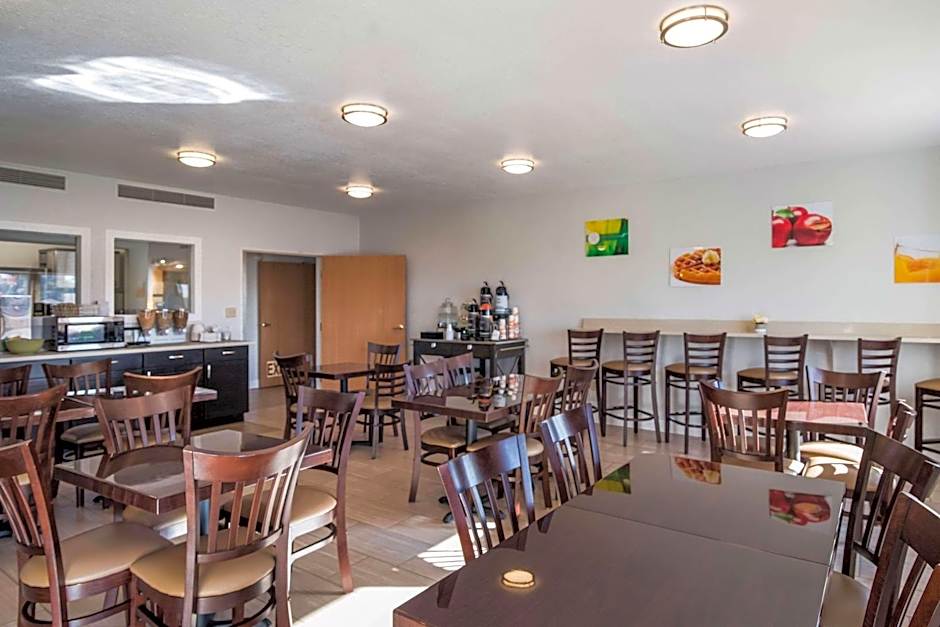 Quality Inn & Suites Pueblo West
