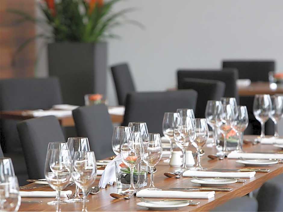 Warsaw Plaza Hotel