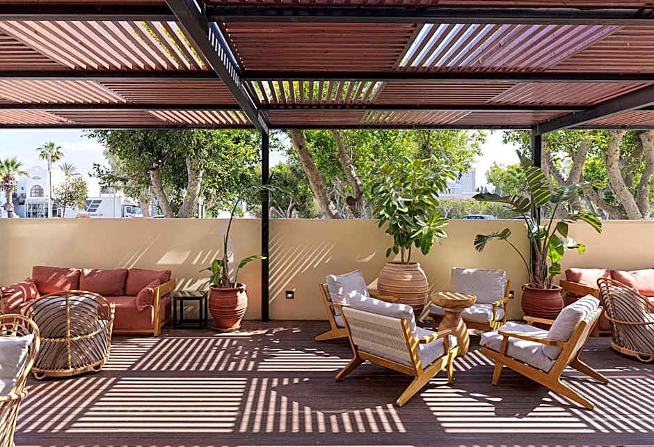 Leonardo Plaza Cypria Maris Beach Hotel & Spa