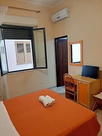 Economy Double or Twin Room