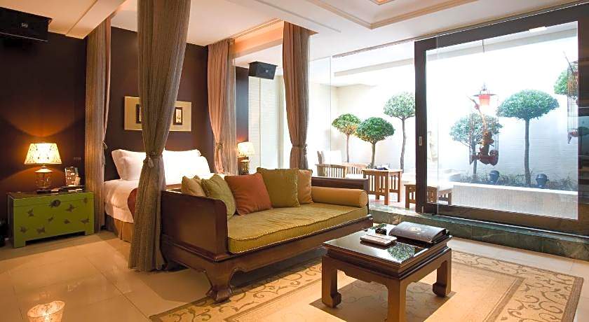 Yes Motel City Resort Paradise