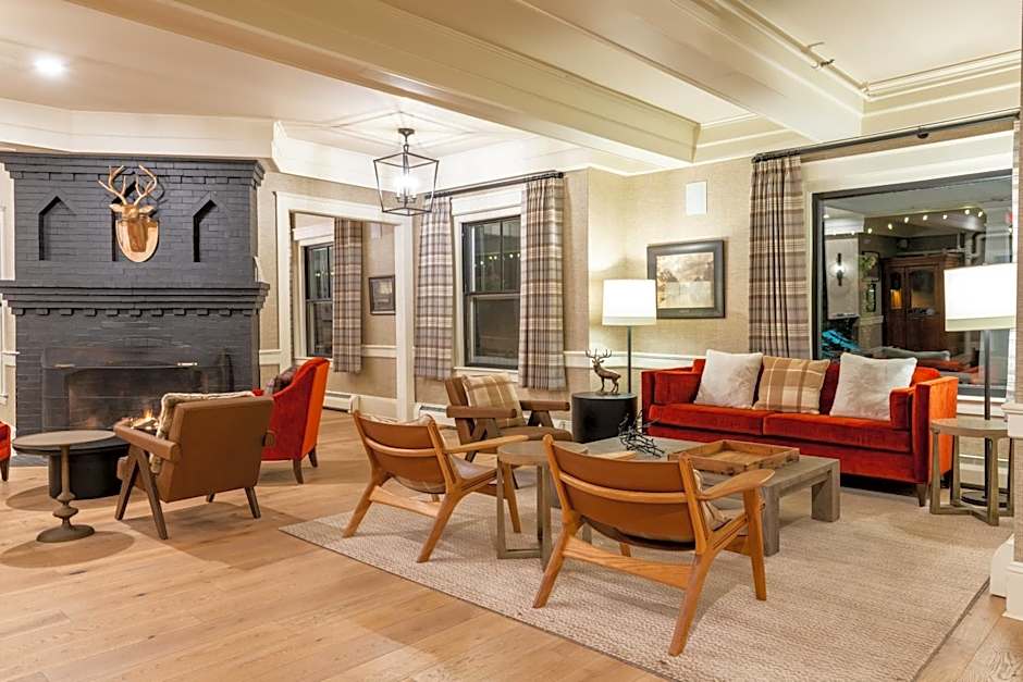 Eagle Mountain House And Golf Club