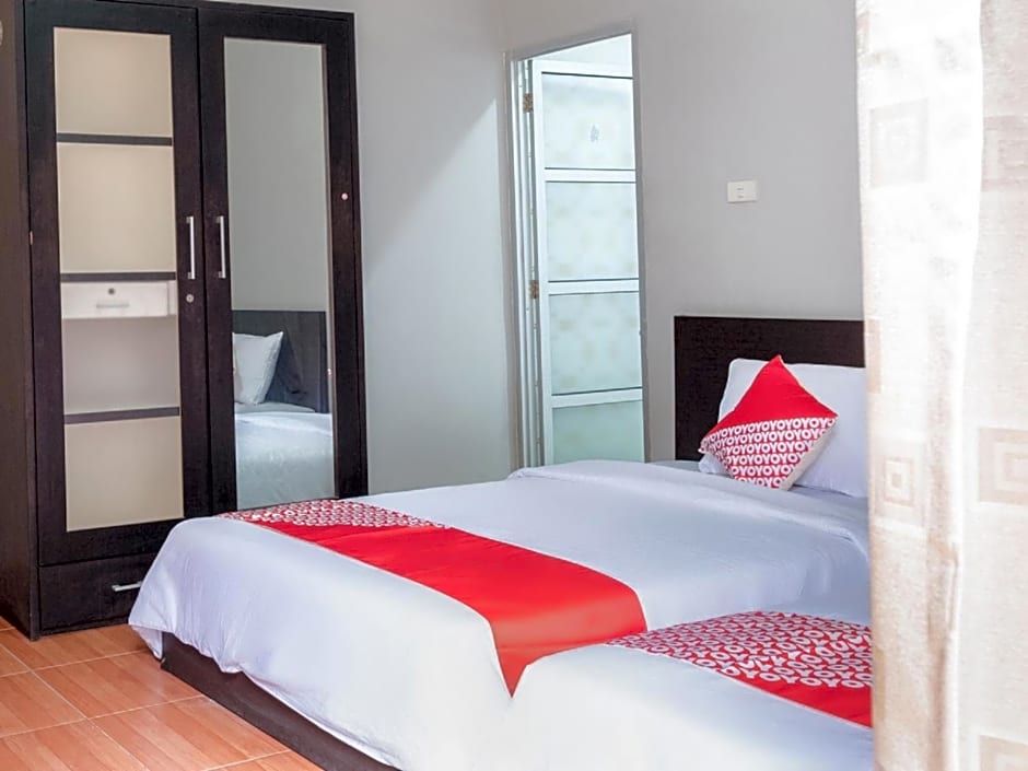 Photo 1 of 10 of Standard Twin Room
