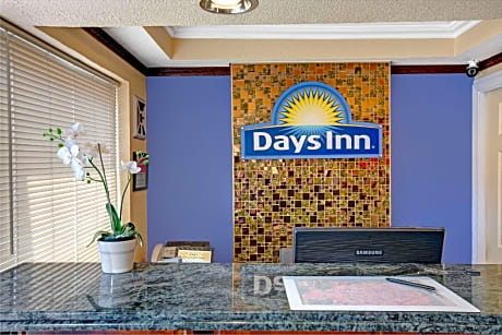 Days Inn by Wyndham San Francisco - Lombard