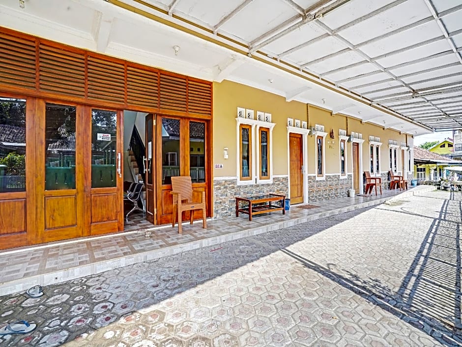 OYO 90416 Wisma Wayang Ajen Syariah