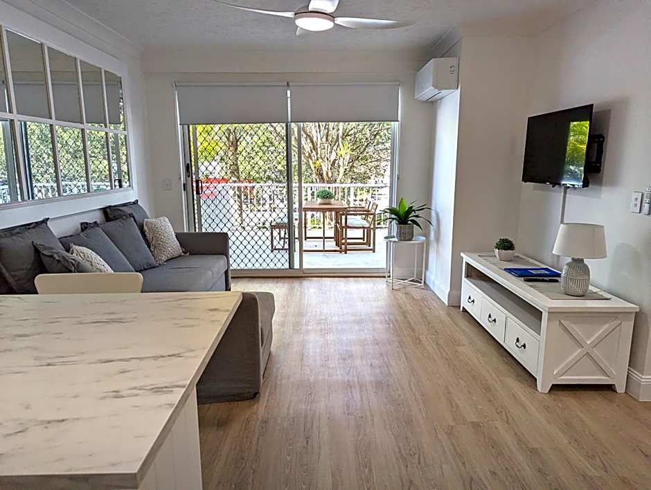 Bay Lodge Apartments