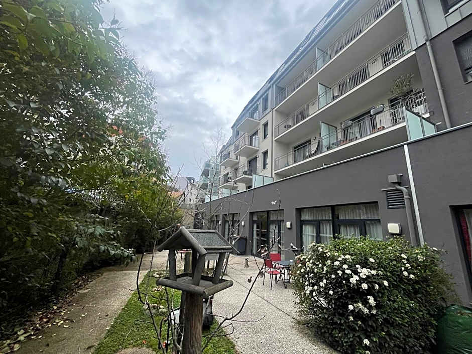 Zenao Chambery