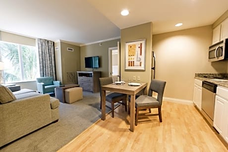 2 Bed Hear Mobility Accessible Tub Nosmk