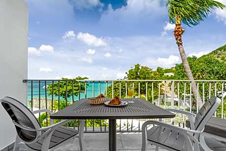 Deluxe Ocean One Bedroom