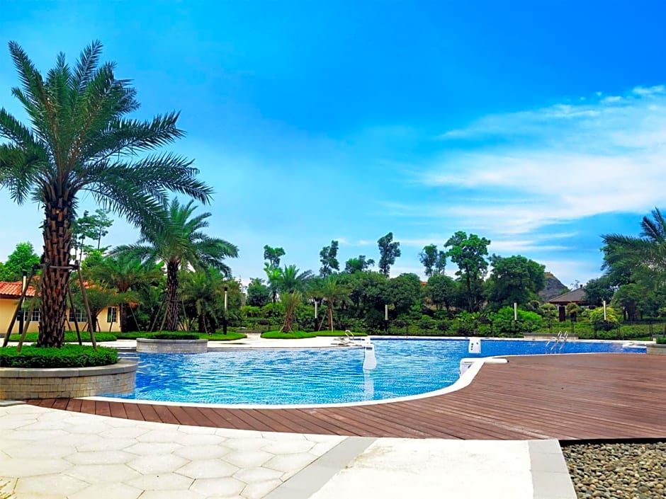 Ramada Plaza Liuzhou Liudong Hotel