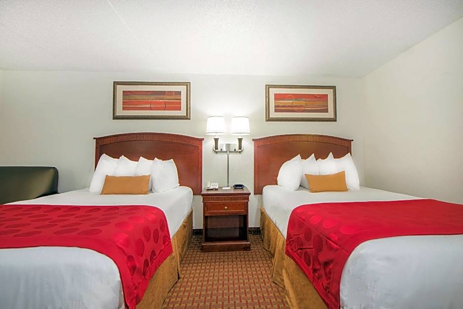 Ramada by Wyndham Enid