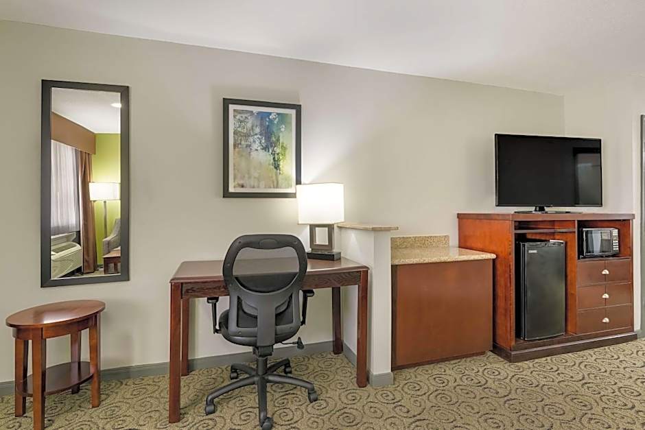 SureStay Hotel by Best Western Deer Park