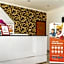 RedDoorz Plus Syariah near Java Supermall Semarang 2
