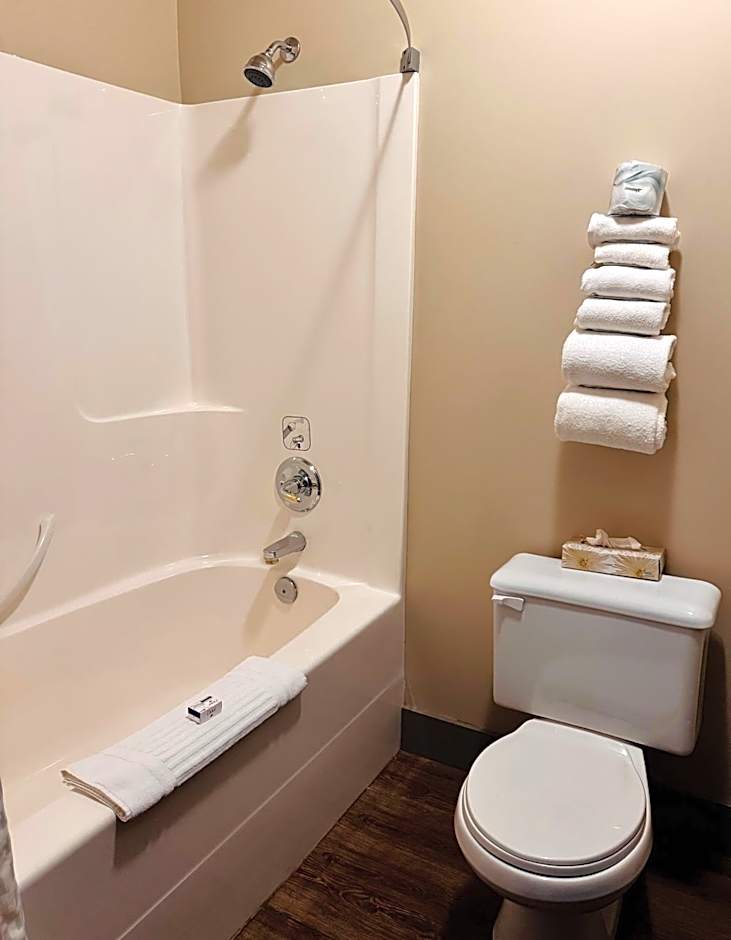 Super 8 by Wyndham Castlegar BC