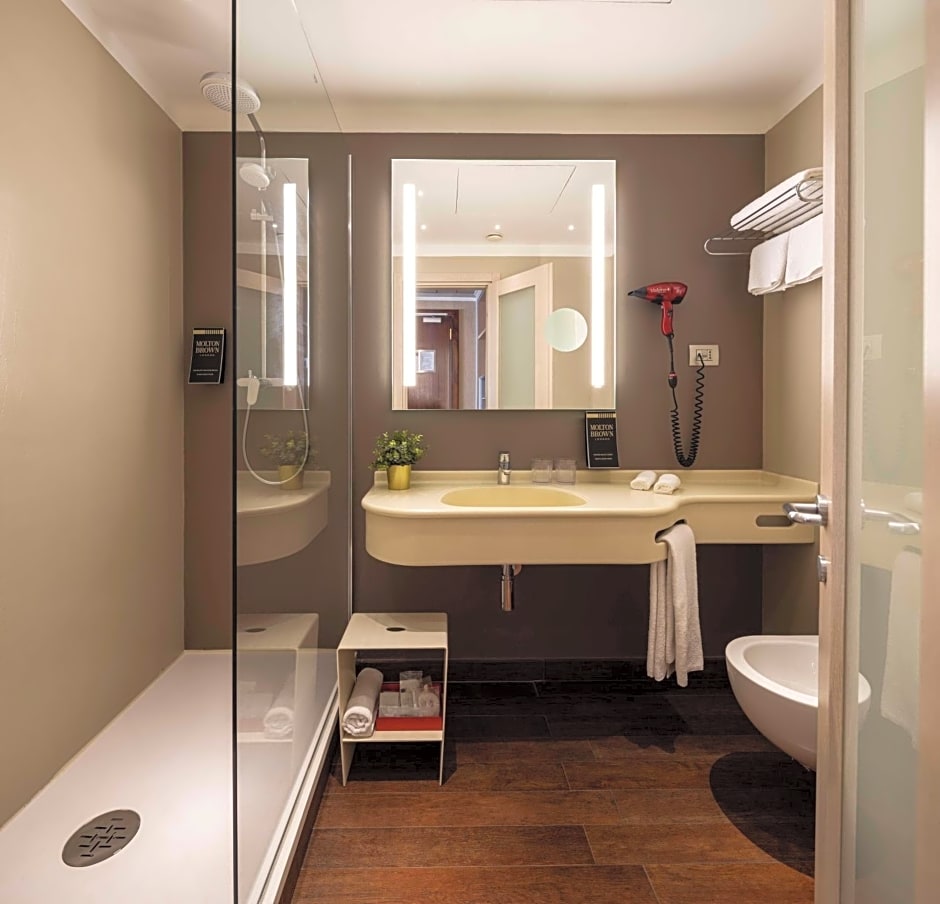 Best Western Plus Hotel City Geona