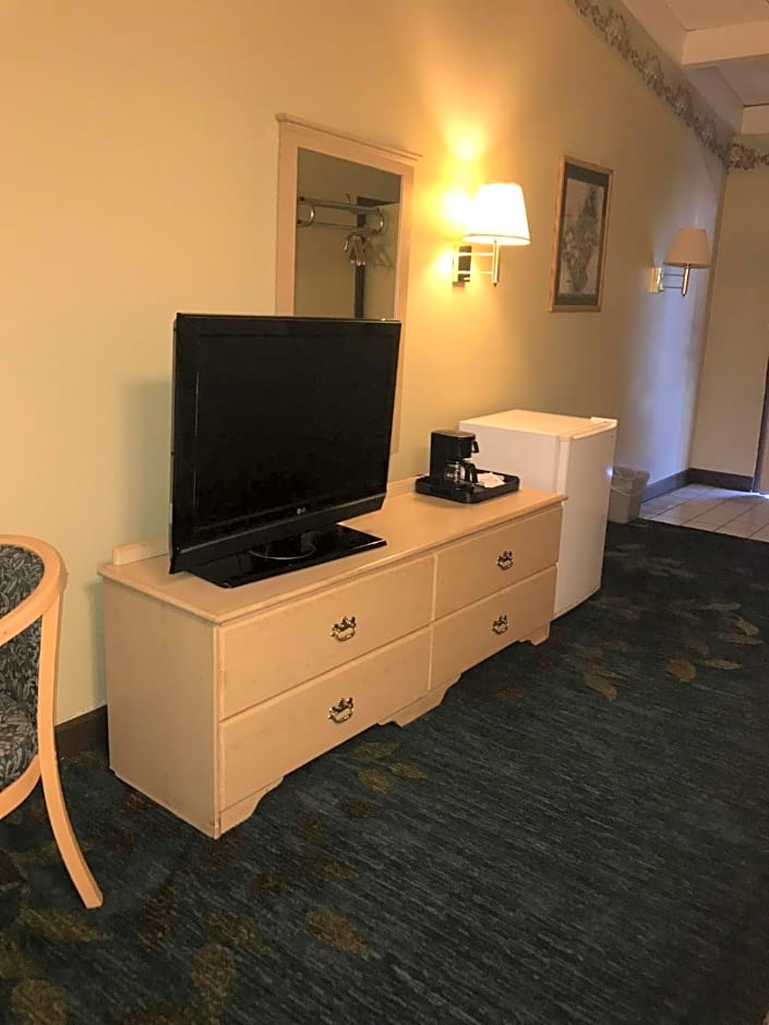 Red Carpet Inn