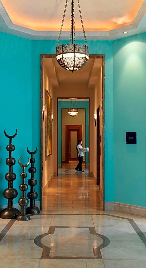 Four Seasons Hotel Istanbul At The Bosphorus