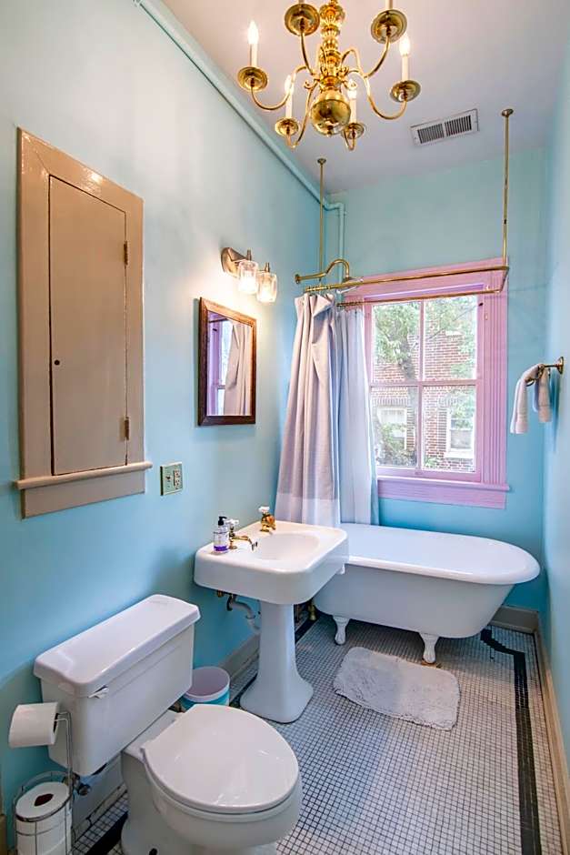 Birmingham Tree House