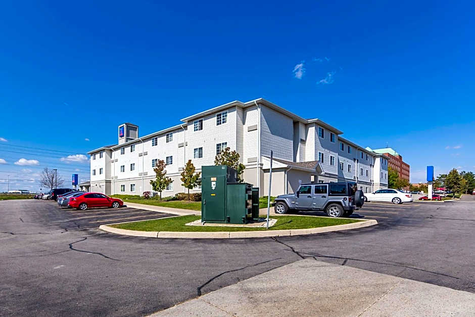 Studio 6 Toronto - Mississauga