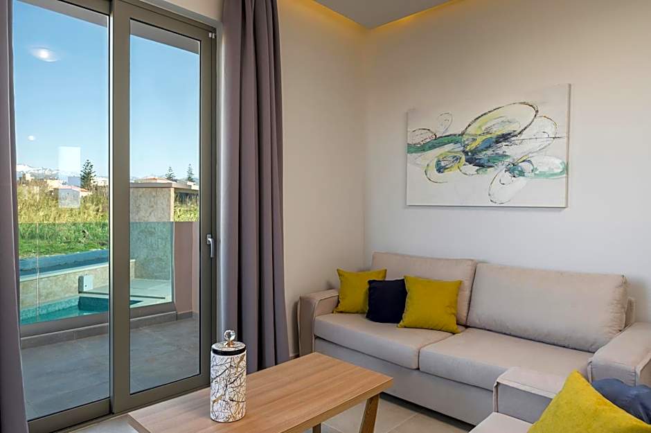 Aegean Breeze Luxury Apartments next to the sea