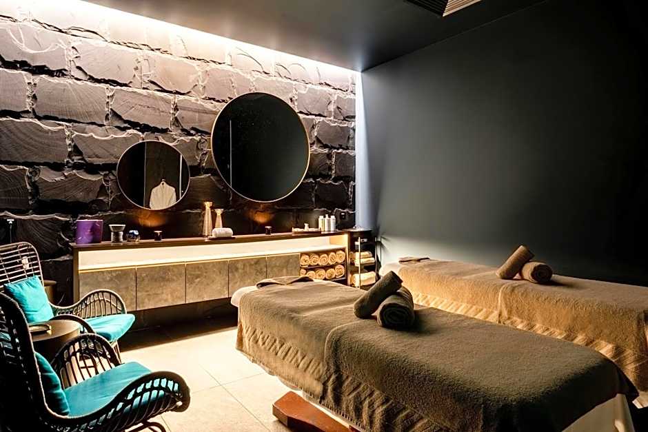 The Marmorosch Bucharest, Autograph Collection