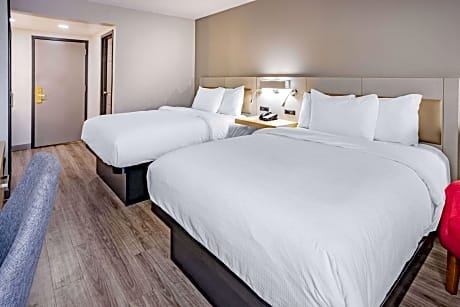 2 Queen Beds Non-Smoking