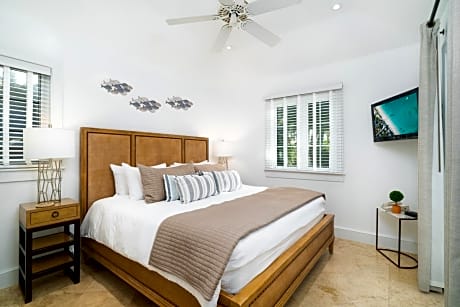 2 Bedroom Suite with Pool View