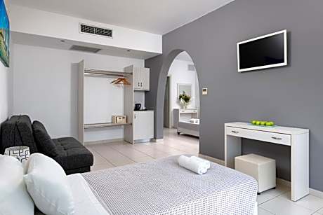 Junior Suite with Mountain View