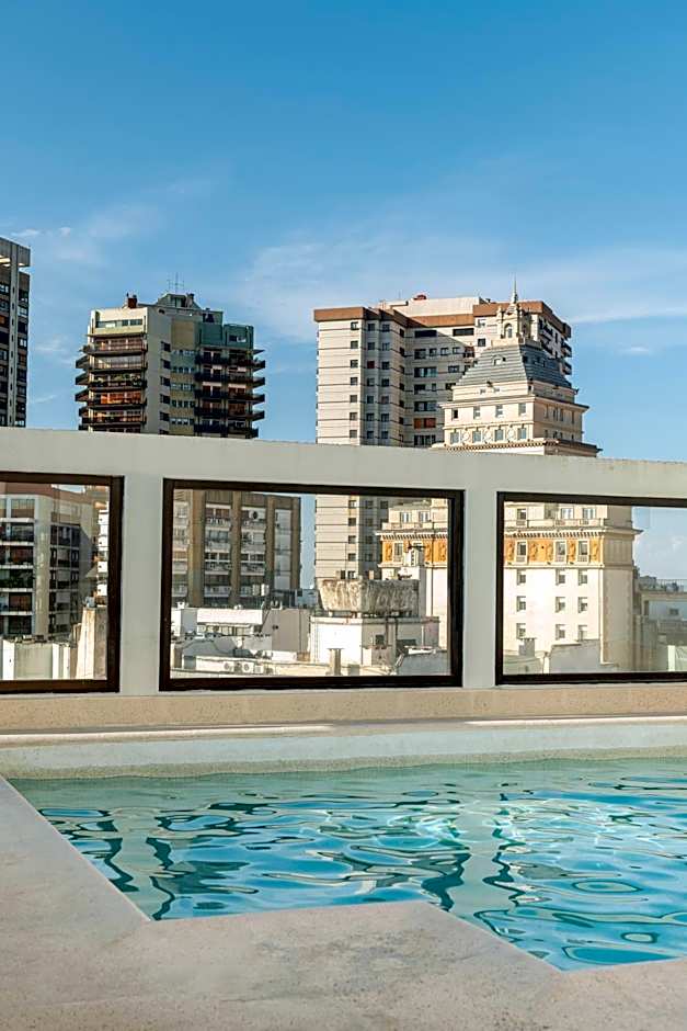 Argenta Tower Hotel & Suites