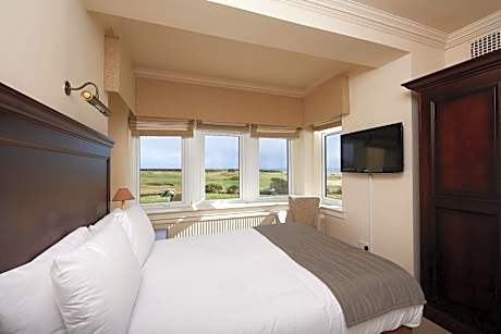 Single Guest Room