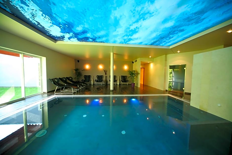 Charme Hôtel et Spa, Montbéliard Sud