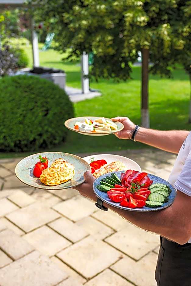 Armonia by Aristocratis