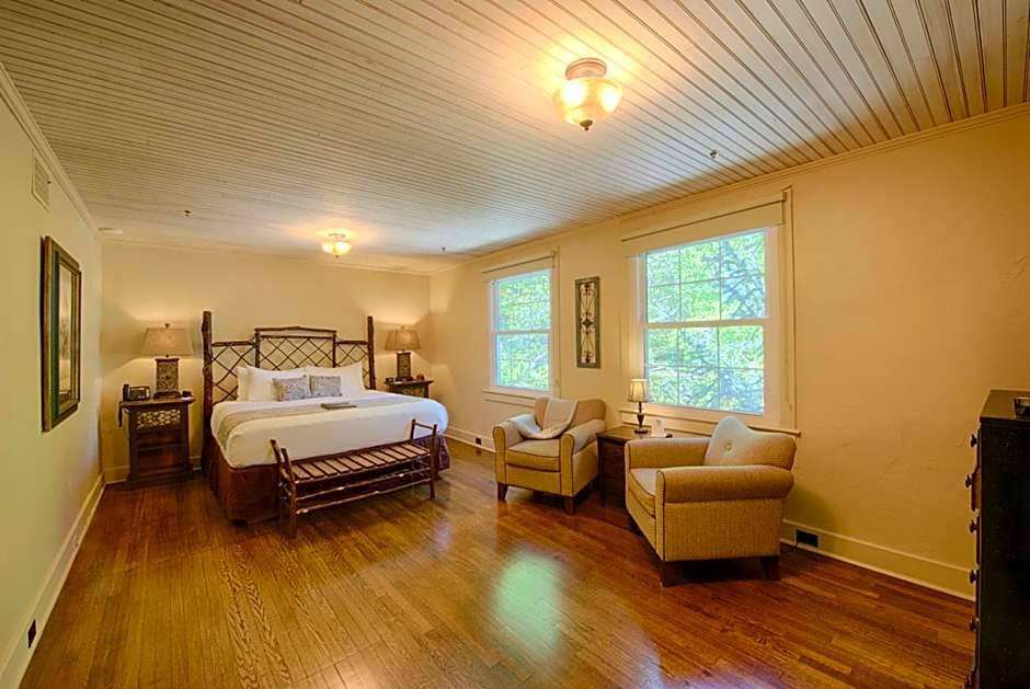 Historic Tapoco Lodge Resort