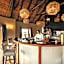 Hlosi Game Lodge