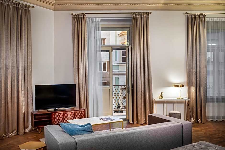 Golden Angel Suites by Adrez