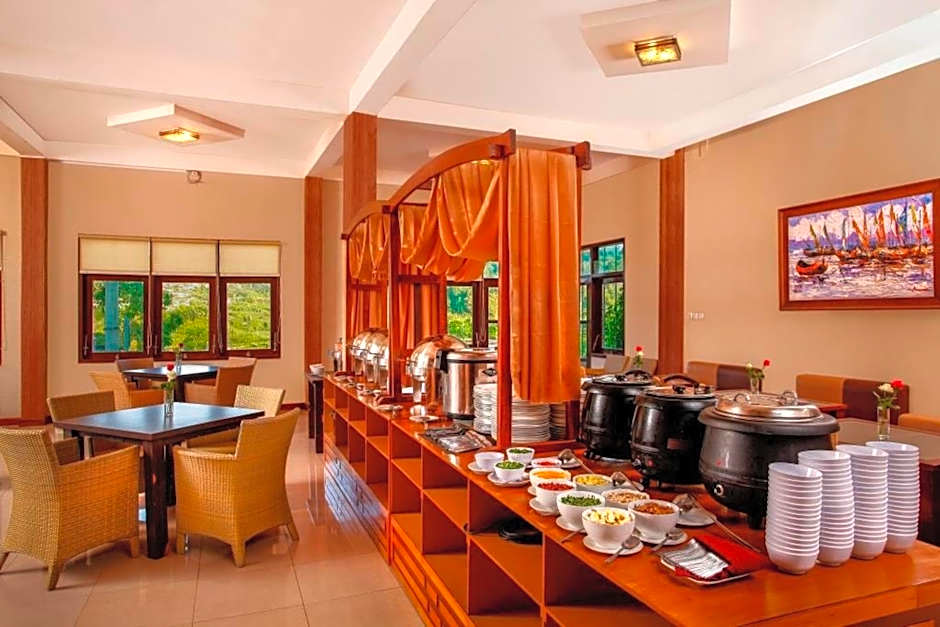 Spencer Green Hotel