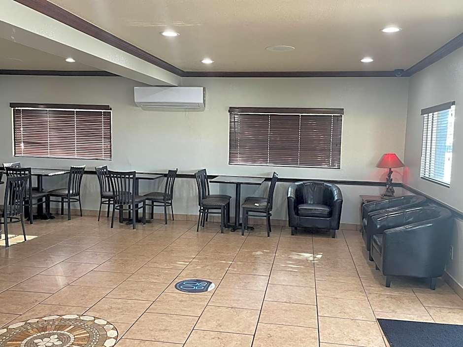 Super 8 by Wyndham Amarillo Central TX