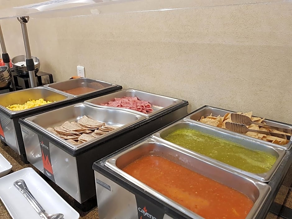 Holiday Inn Express Saltillo Zona Aeropuerto By IHG